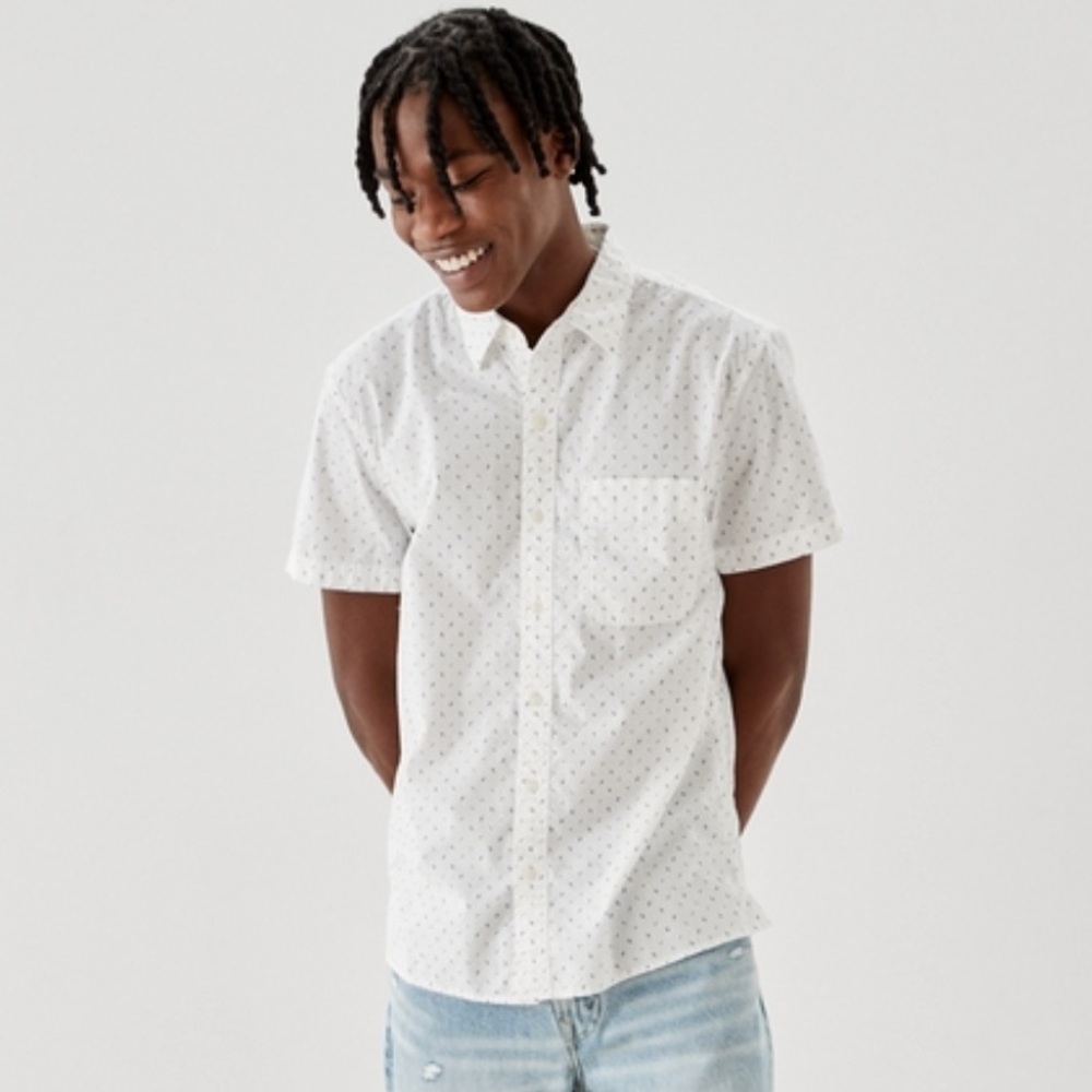NWT American Eagle Outfitters Mens Button Down Short Sleeve Shirt